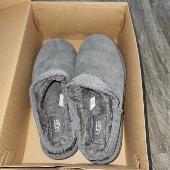 UGG Women's Gray Suede Slippers - Picture 8 of 10